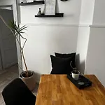 Kleines Glueck By Interior - Bahnhofnaehe, Herkules, Unesco-bergpark, Veranda & Parkplatz Apartment Kassel