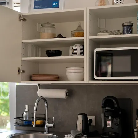 Apartment Interior - Ice-bhf, Ruhig, Modern, Urban, Zentral, Veranda & Parkplatz,