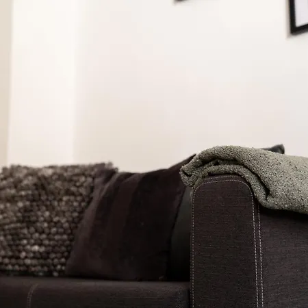 Apartment Interior - Ice-bhf, Ruhig, Modern, Urban, Zentral, Veranda&parkplatz, Kassel