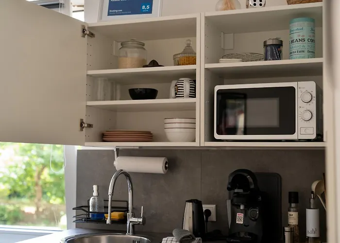 Appartement Interior - 5 Min Zum Bhf, Ruhig, Modern, Urban - Zentral, Veranda & Parkplatz,