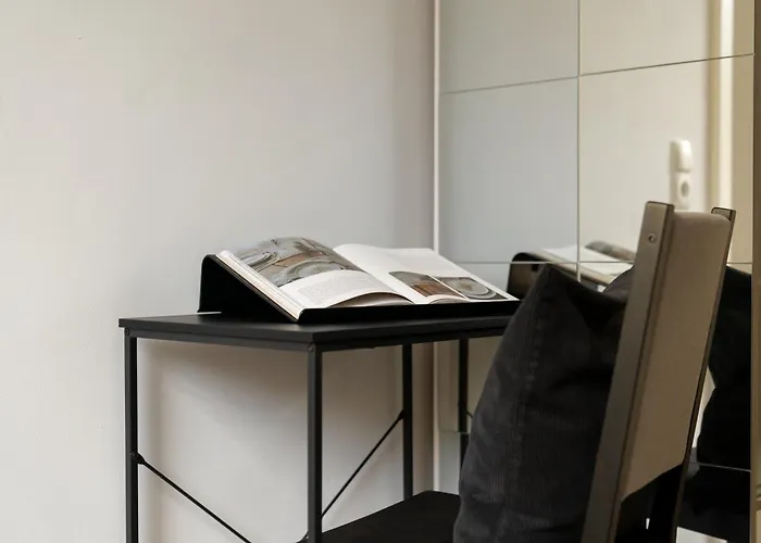 Interior - Ice-bhf, Ruhig, Modern, Urban, Zentral, Veranda & Parkplatz, *